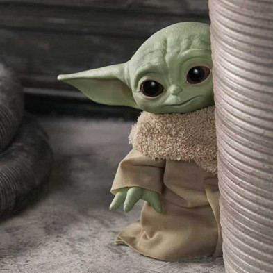 imagen 4 de peluche baby yoda the mandalorian star wars