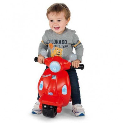 imagen 1 de correpasillos vespa primera roja chicco