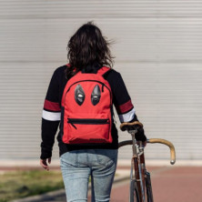 imagen 5 de mochila casual urbana deadpool