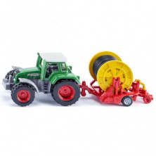 Imagen tractor con rodillo de riego