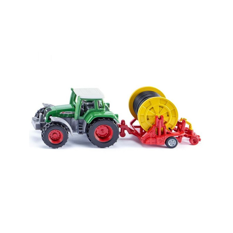 Imagen tractor con rodillo de riego