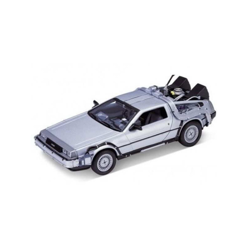 Imagen replica coche delorean regreso al futuro i