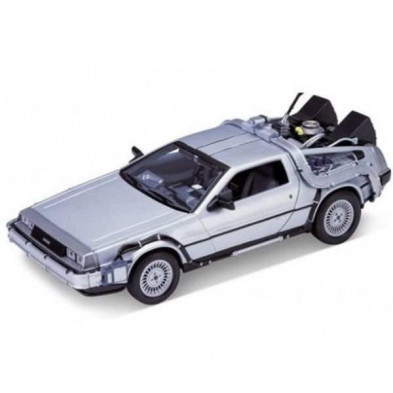 Imagen replica coche delorean regreso al futuro i