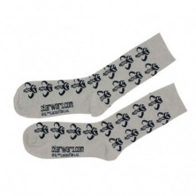 imagen 2 de set de taza y calcetines the mandalorian