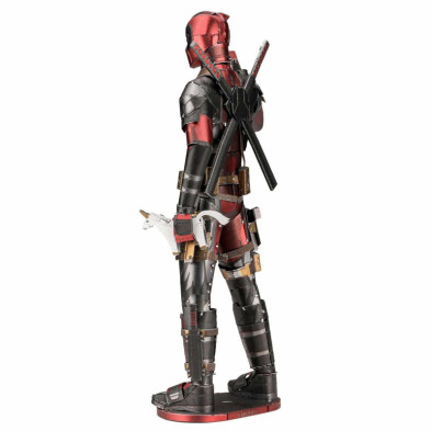 imagen 2 de dead pool metalearth 3d puzzle