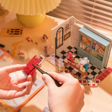imagen 3 de puzzle de madera candy house robotime