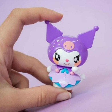 imagen 1 de figura kuromi con 5 accesorios exclusivos sanrio