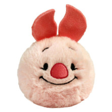 Imagen frontal del peluche Bouncers Piglet de Winnie the Pooh con orejas rosas y detalles bordados
