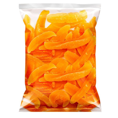 Bolsa transparente con tiras de melón deshidratado de color naranja y amarillo