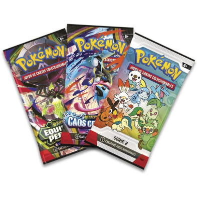 Três boosters de cartas Pokémon sobrepostos com idade 6+ e textos promocionais
